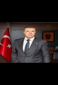 Özgür Bayraktar Genel Başkan Başdanışmanı/MYK Üyesi