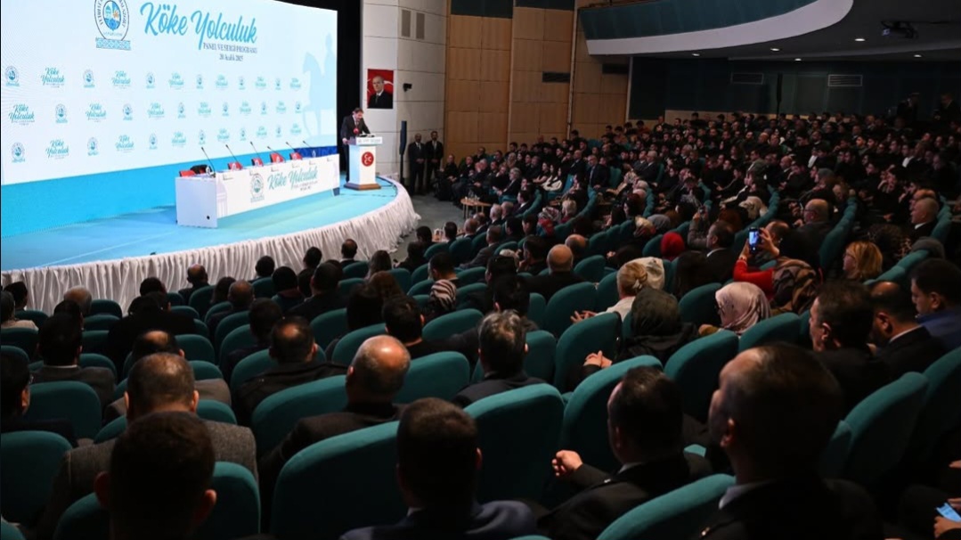 Köke Yolculuk Panel ve Sergi Programı